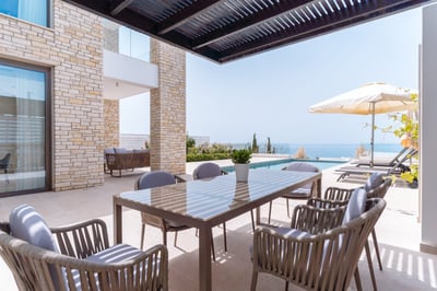 Luxury Villa Photo #2