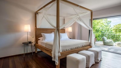 Luxury Villa Photo #26