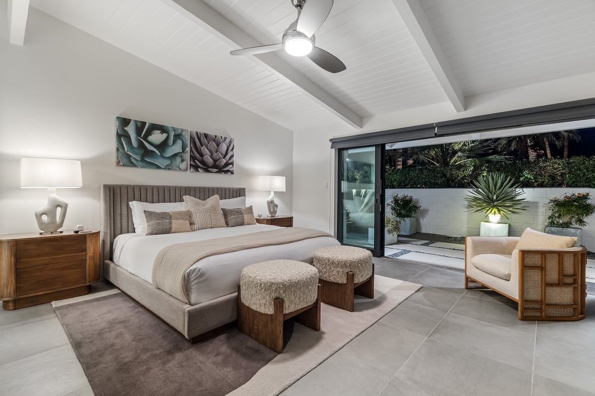 Alexander Desert Dreams