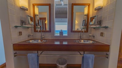 Luxury Villa Photo #48