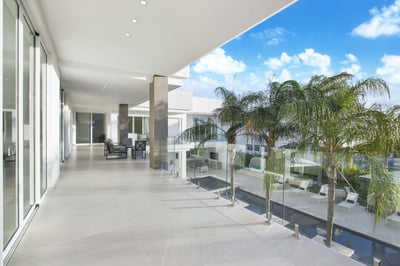 Luxury Villa Photo #13