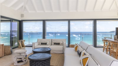 Luxury Villa Photo #32
