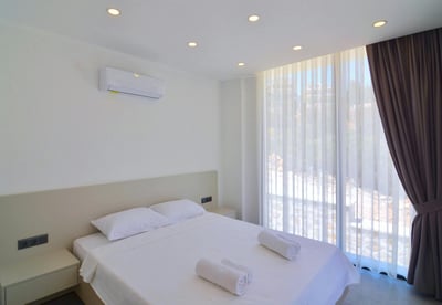 Luxury Villa Photo #10