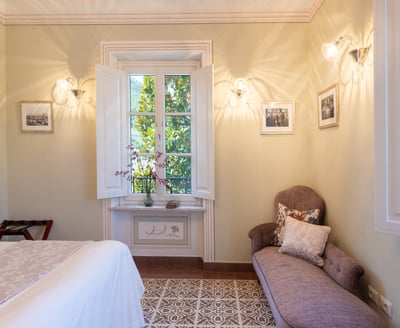 Luxury Villa Photo #17