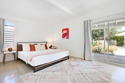 Luxury Villa Photo #14