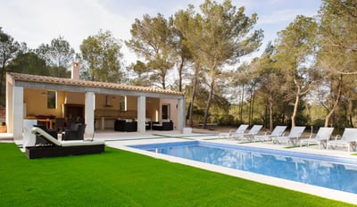 Luxury Villa Photo #2