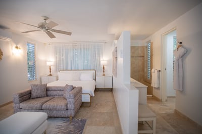 Luxury Villa Photo #47