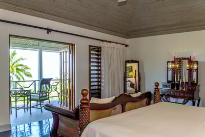 Luxury Villa Photo #17