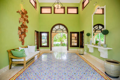 Luxury Villa Photo #11