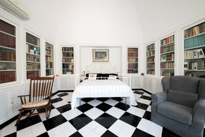 Luxury Villa Photo #40
