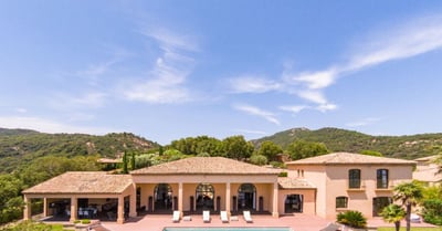 Luxury Villa Photo #9