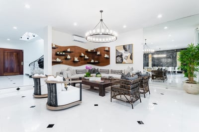 Luxury Villa Photo #10
