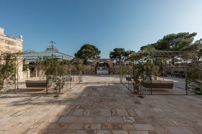 Luxury Villa Photo #11
