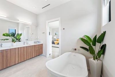 Luxury Villa Photo #31