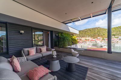 Luxury Villa Photo #10