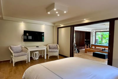 Luxury Villa Photo #33