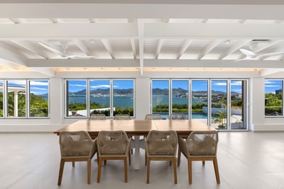 Luxury Villa Photo #8