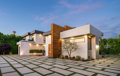 Luxury Villa Photo #5