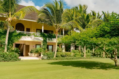 Luxury Villa Photo #3