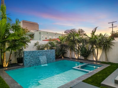 Luxury Villa Photo #5