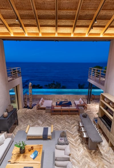 Luxury Villa Photo #9