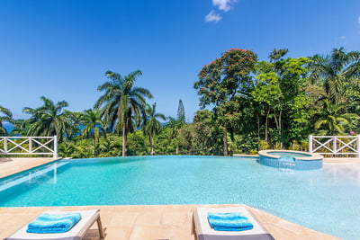 Luxury Villa Photo #3