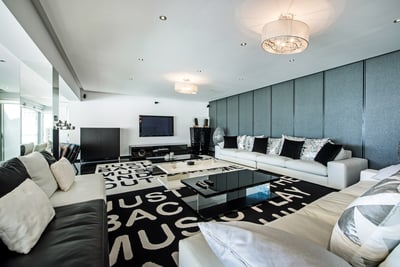 Luxury Villa Photo #7