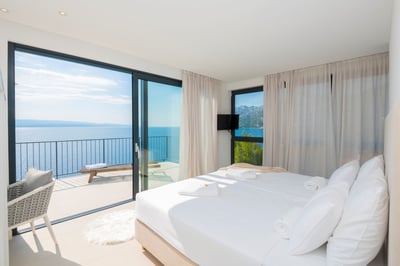 Luxury Villa Photo #42