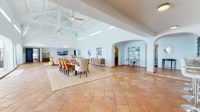 Luxury Villa Photo #20