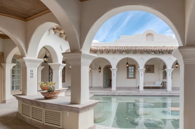 Luxury Villa Photo #20