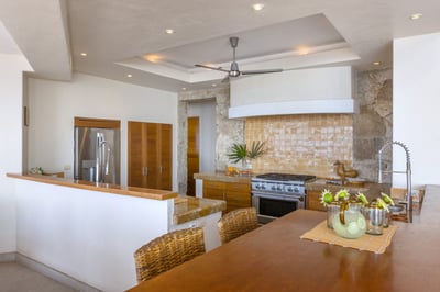 Luxury Villa Photo #24