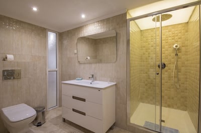 Luxury Villa Photo #25