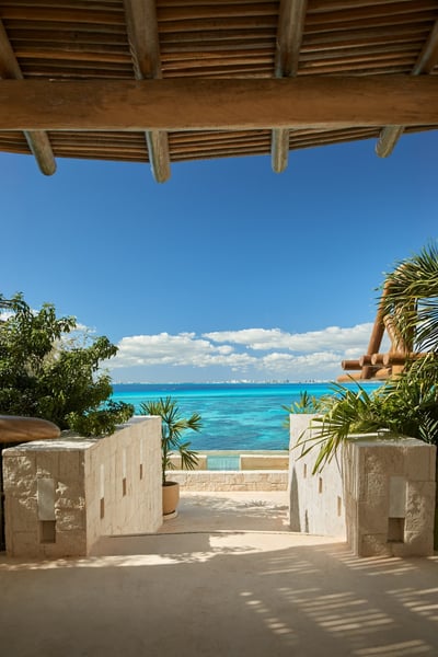 Luxury Villa Photo #15
