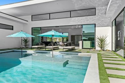 Luxury Villa Photo #8