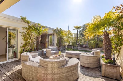Luxury Villa Photo #38