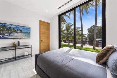 Luxury Villa Photo #41