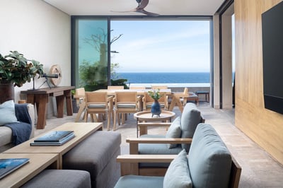 Luxury Villa Photo #28