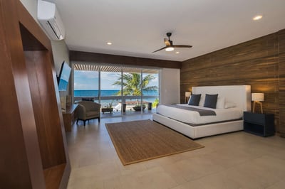 Luxury Villa Photo #54
