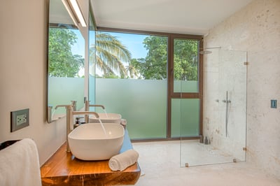 Luxury Villa Photo #33