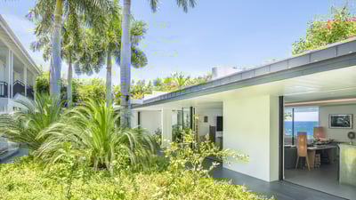 Luxury Villa Photo #13