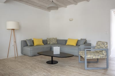 Luxury Villa Photo #13