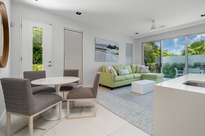 Luxury Villa Photo #28