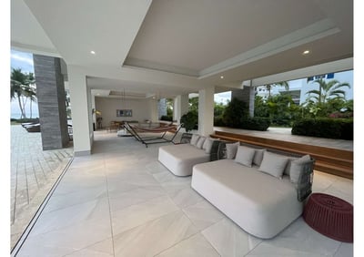 Luxury Villa Photo #19