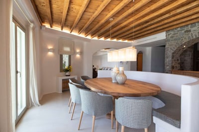 Luxury Villa Photo #36