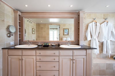 Luxury Villa Photo #34