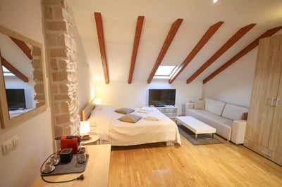 Luxury Villa Photo #43