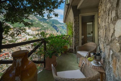 Luxury Villa Photo #11