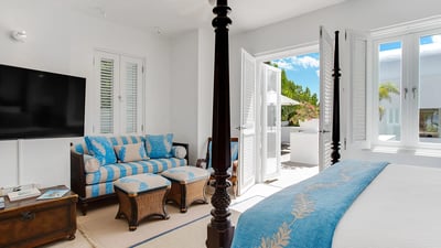 Luxury Villa Photo #55