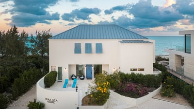Luxury Villa Photo #40