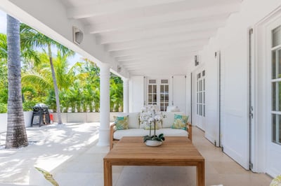 Luxury Villa Photo #15